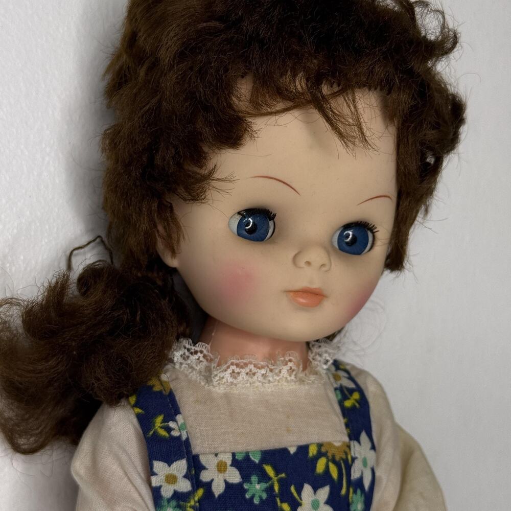 Vintage 1967 Eegee Girl Doll Brown Hair Blue Eyes Floral Dress Apron Lace Trim